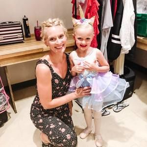 Meet your Posher, Hilary